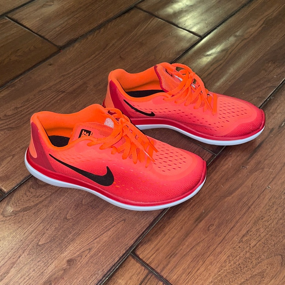 Nike flex runners